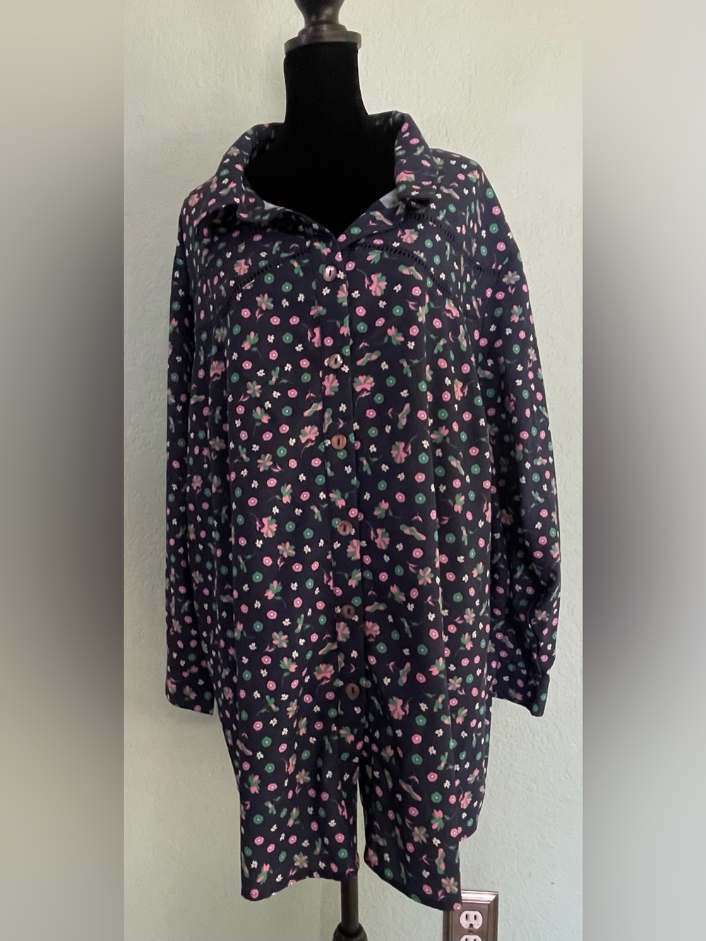 eshakti Navy Floral Button-Front Blouse